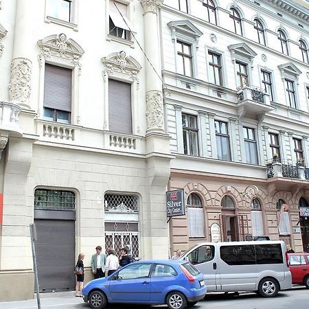 Hunyadi Ter Apartments Budapeste Quarto foto